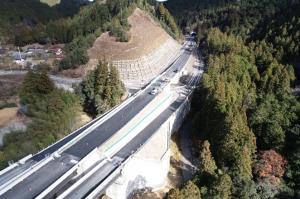 三遠南信自動車道写真1